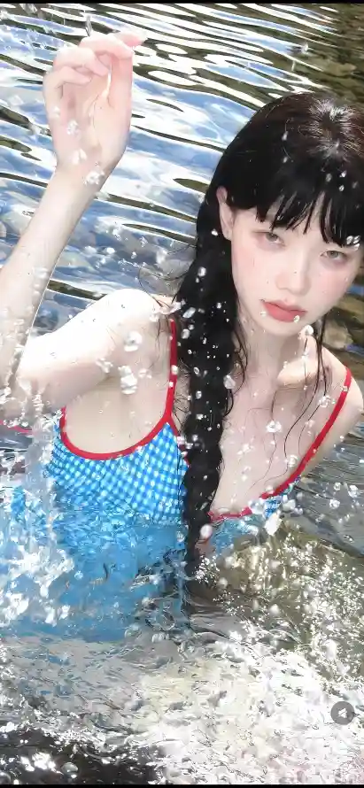 光学镜片特写